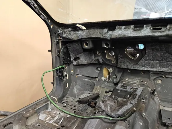 Audi e-tron Aile Avant Gauche OEM LPV20813 image 6