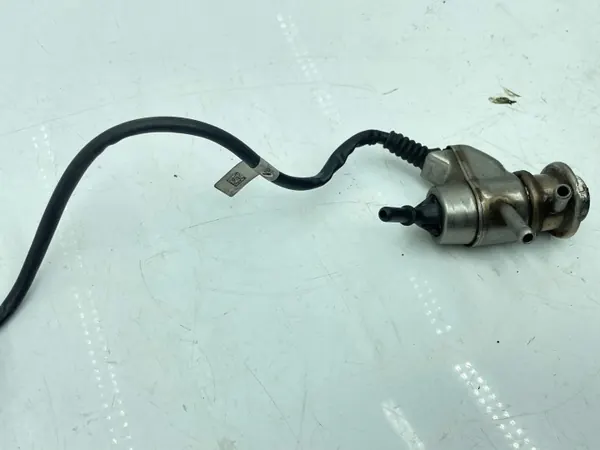 Käytetty Audi AdBlue-suutin OEM 0444025054 image 3