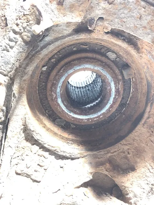 Taka pyörännavan OEM 7L6505435A vasen puoli image 3