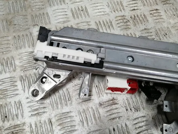 Takaluukun mekanismi OEM 9677615380 Peugeot 508:lle image 3