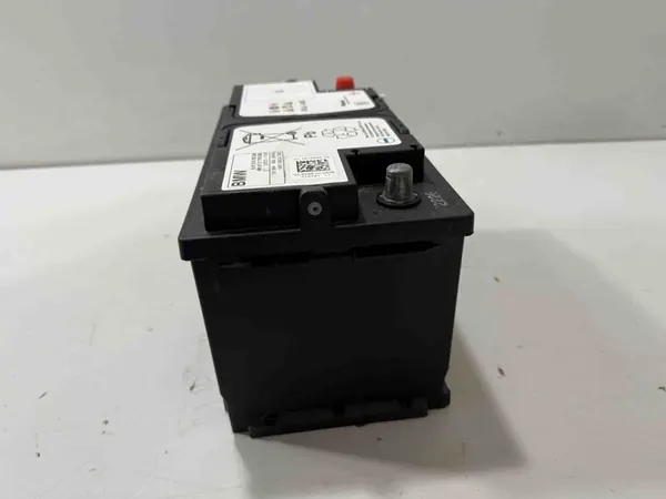 BMW 3 G20 G21 Batterie image 3