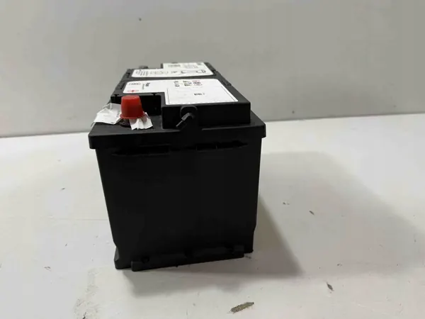 BMW 3 G20 G21 Batterie image 5