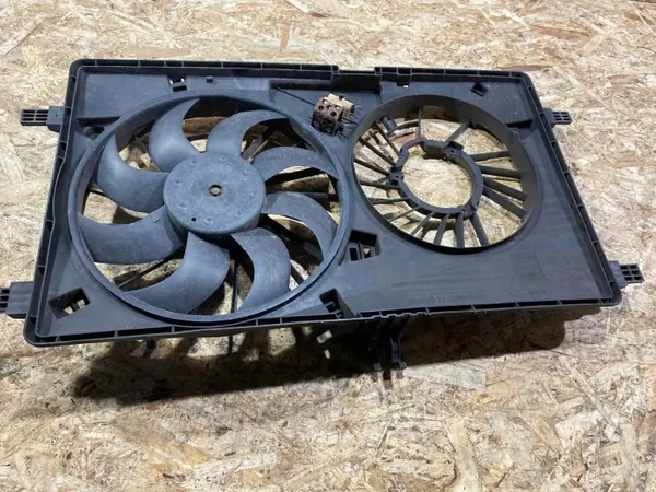 Lüftergehäuse Renault Master III OEM 214811562R image 2