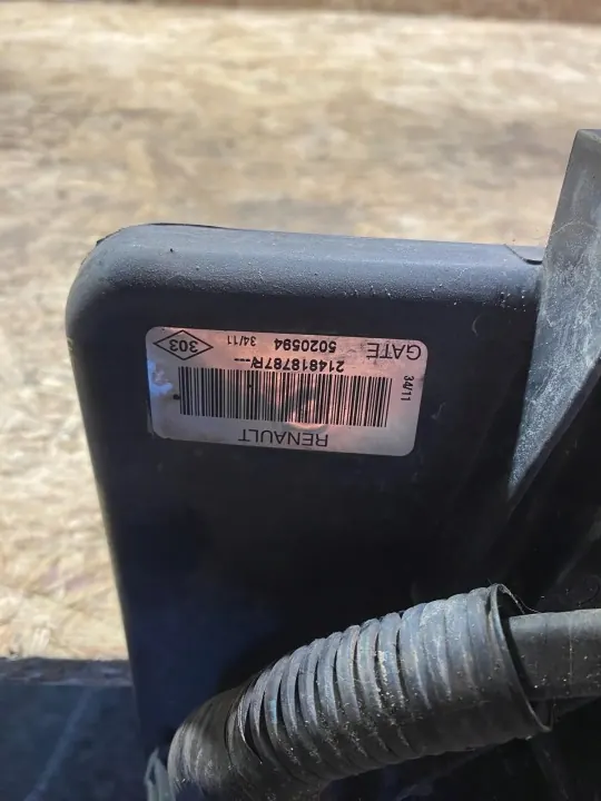 Lüftergehäuse Renault Master III OEM 214811562R image 3