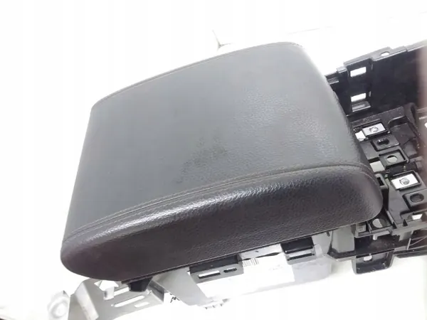 Keskikonsolin käsinoja Jaguar XF X250 OEM 8x23-F045H38-A image 3