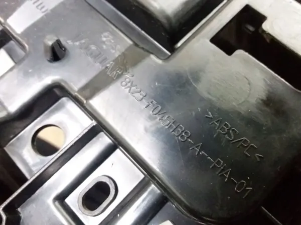 Keskikonsolin käsinoja Jaguar XF X250 OEM 8x23-F045H38-A image 6