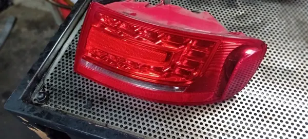 Luz trasera derecha Audi A4/S4 (B8) 11.07-10.11 image 2