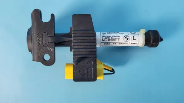 BMW X6 G06 Vasen Konepelti Pyrotekninen Lataus OEM 7418199 image 3