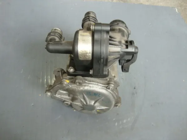 Bomba de direção assistida BMW E46 316i image 3