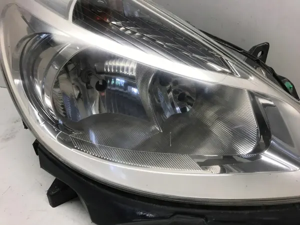 FARO DIREITO RENAULT CLIO III 7701061069 image 3