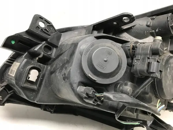 FARO DIREITO RENAULT CLIO III 7701061069 image 8