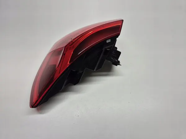 AUDI Q3 II Luz Trasera Derecha LED Original 2018- image 5