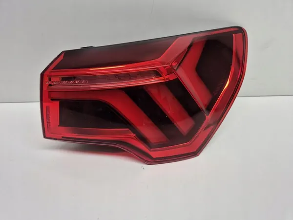 AUDI Q3 II Luz Trasera Derecha LED Original 2018- image 7
