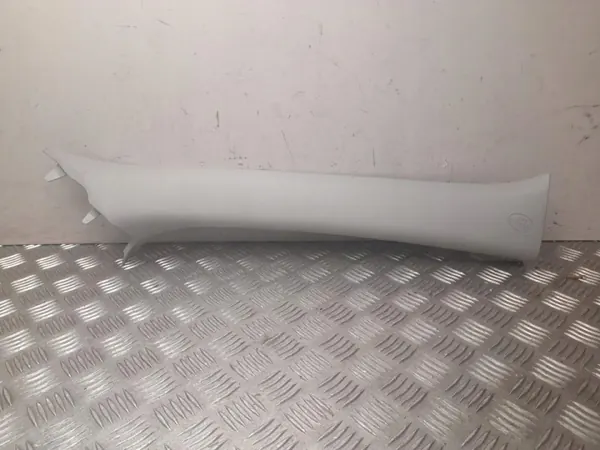 Cobertura pilar A Toyota Yaris OEM 62212K0040 Esquerda image 2