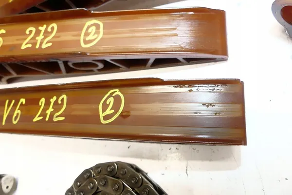 MERCEDES GLK X204 C280 C300 3.0 V6 Kit de distribución image 2