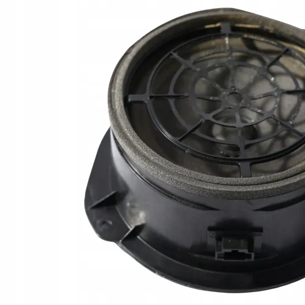 Audi Q7 4M Ovenkaiutin OEM 4M0035411 Vasen/Oikea image 4