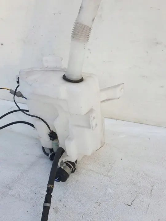 Réservoir lave-glace avant Mitsubishi ASX 10-12 OEM image 4
