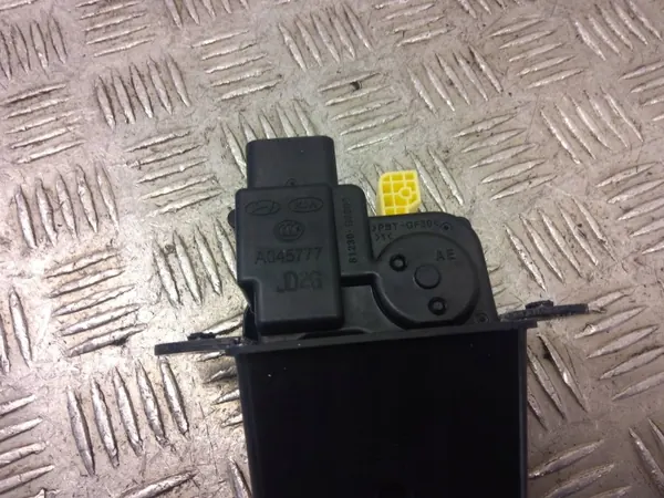 Fecho de porta-malas Hyundai IONIQ OEM 81230-G2000 - Usado image 4