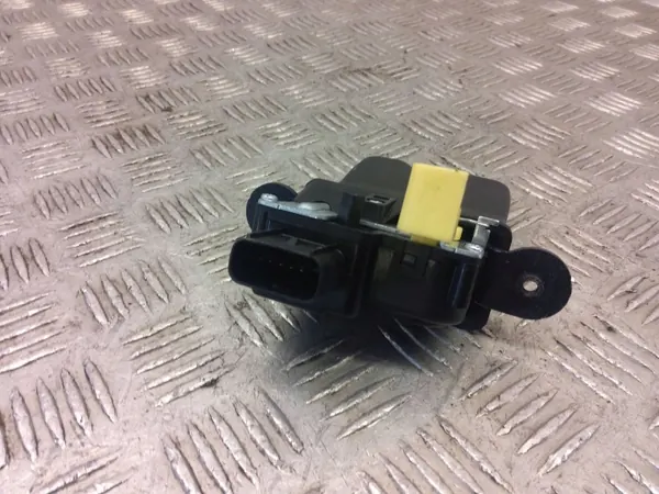 Fecho de porta-malas Hyundai IONIQ OEM 81230-G2000 - Usado image 7