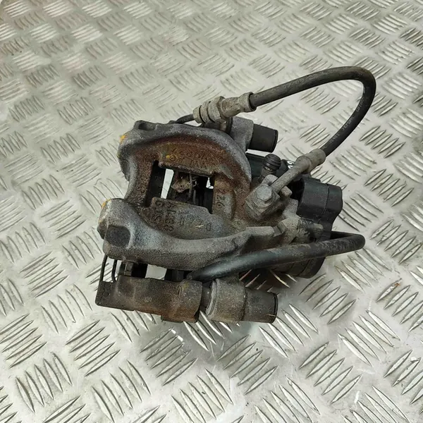 Takajarrusatula VW T-ROC (A11) 5Q0615424E image 2