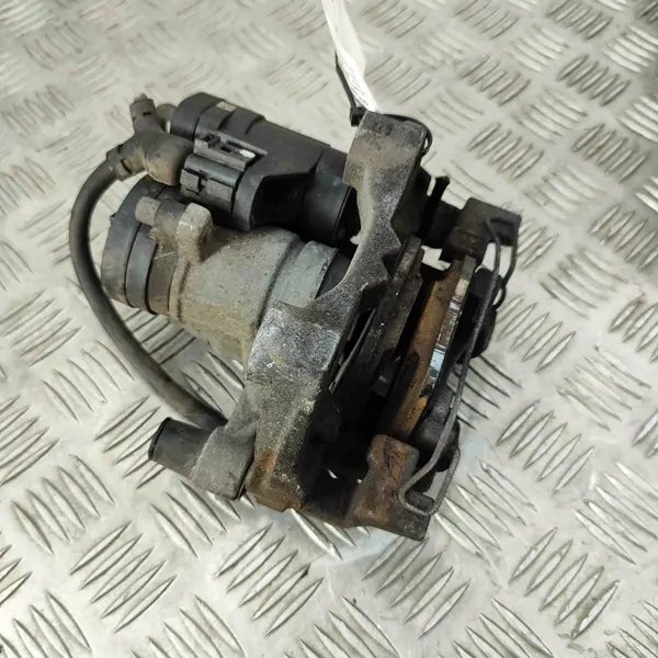 Takajarrusatula VW T-ROC (A11) 5Q0615424E image 5