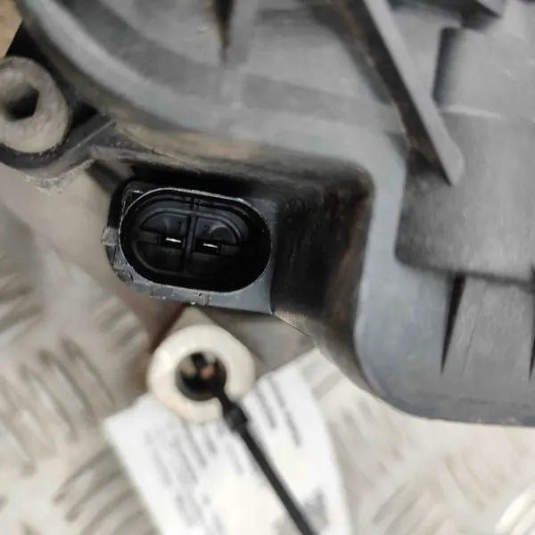 Takajarrusatula VW T-ROC (A11) 5Q0615424E image 8