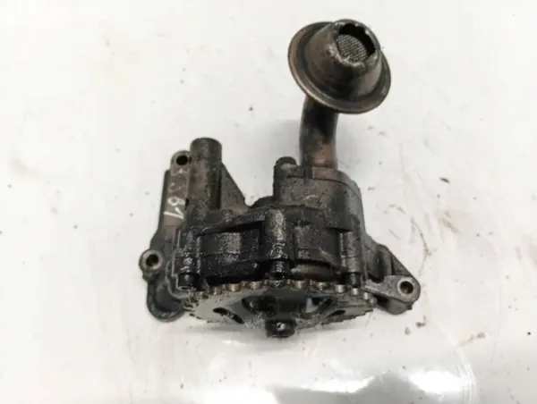 Öljypumppu OEM 06a115105 Volkswagen Passat 1.9L image 2