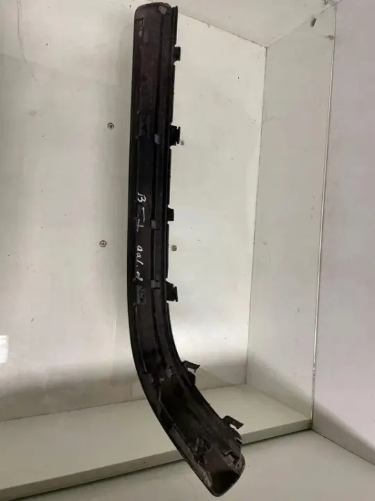 OEM 3B9807792C Oikea takapuskarin lista VW Passat B6 image 4