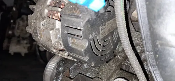 Fiat Ulysse Vaihtovirtageneraattori 2004 2.0L 9649611480 image 4