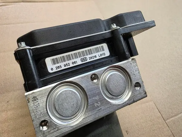 ABS-pump OEM 0265952061 för Audi - Begagnad image 4