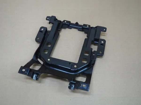 Support de cric de boîte OEM BJ32045B28AA image 2