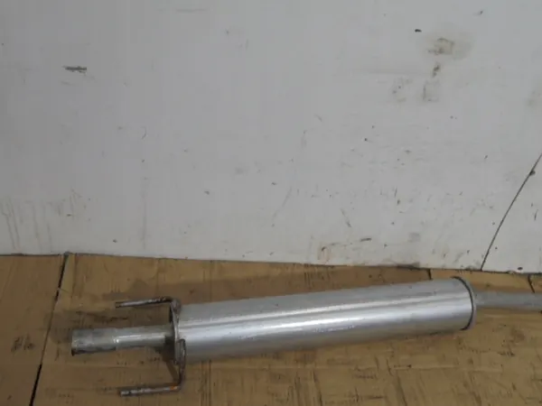 OEM 05,145 Silenciador central usado para Opel Corsa C image 3