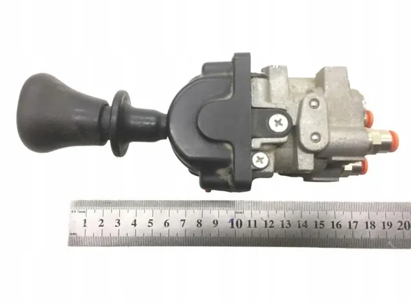 Levier hydraulique DAF OEM 71094 - État utilisé image 2