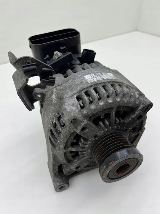 BMW F20 F21 Vaihtovirtageneraattori 7605060 image 2