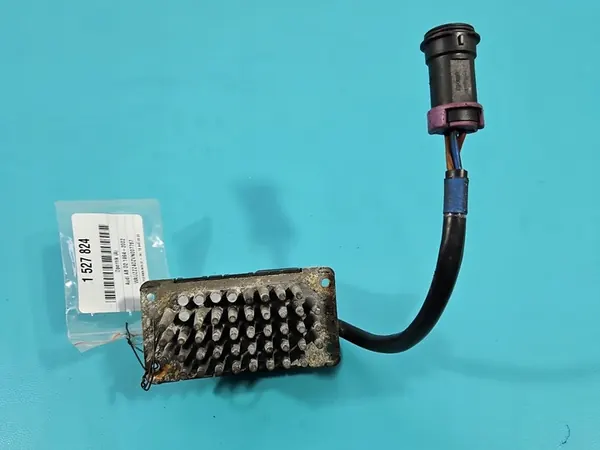 Weerstand Audi A8 D2 4A0820521A image 3