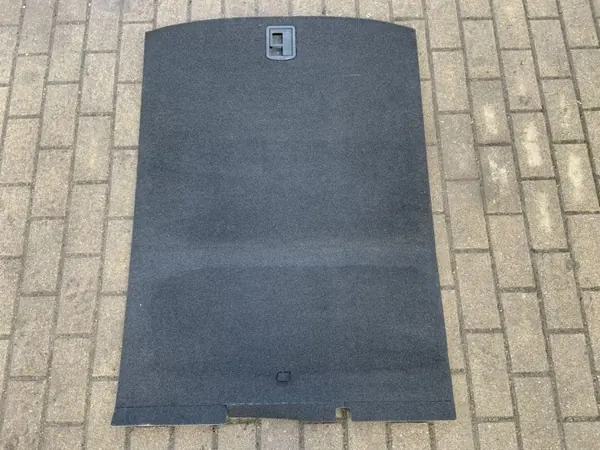 Audi A4 B9 Tavaratilan matto OEM 8W5863463F image 5