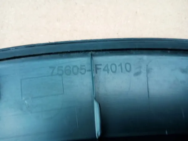 TOYOTA CHR C-HR Oikea Takalokasuoja 2016 image 8