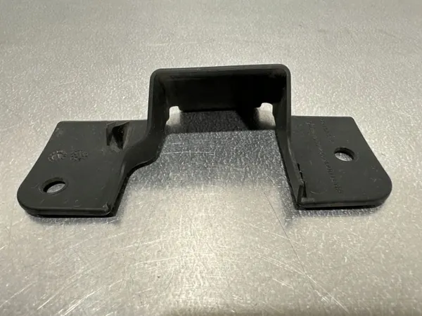 Cache de serrure capot Outlander IV OEM 5915A335 image 2