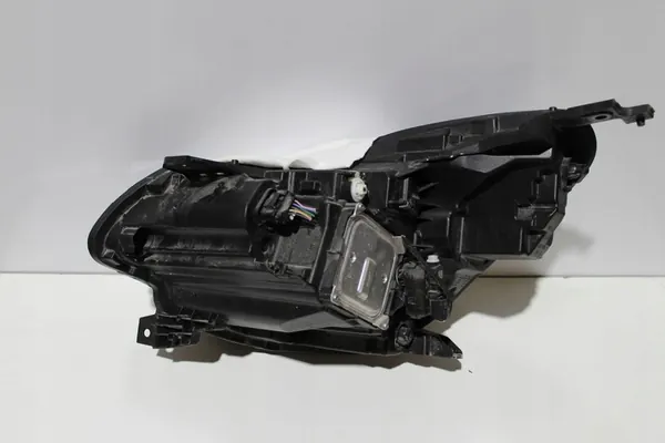 RENAULT CAPTUR II OIKEA ETU FULL LED VALO 260104095R image 2