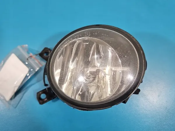 Farol Direito Skoda Octavia II 08-13 VRS 1Z0941700D image 2