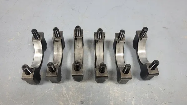 Conjunto de Suporte de Virabrequim Mercedes W124 2.5D image 4