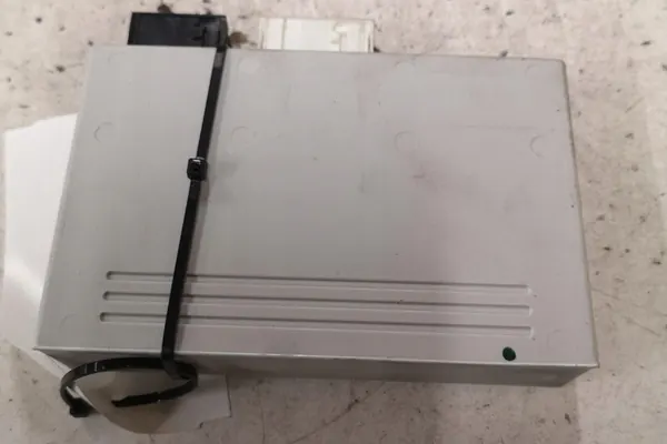 Módulo PDC BMW 3 (E90) 2011 2.0L Diesel OEM image 2