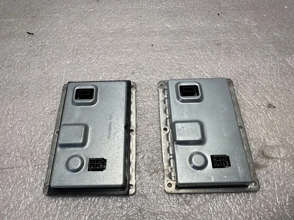 Xenon-Converter Volvo S60 V70 XC70 S80 XC90 OEM image 2