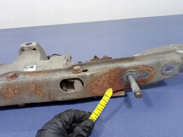 BMW F10 F11 2.0D Stuurinrichting achteras OEM 9327670 image 6