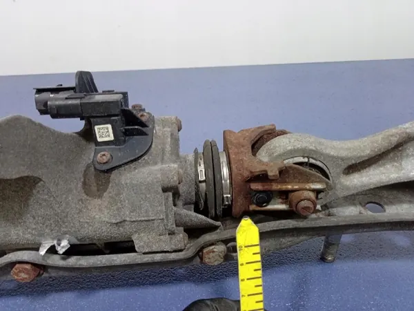 BMW F10 F11 2.0D Stuurinrichting achteras OEM 9327670 image 8