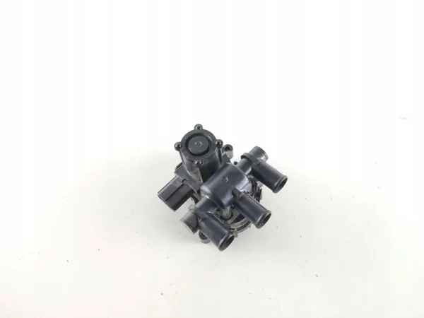 Toyota RAV4 AC-delar OEM 1137401600 - Begagnad image 2