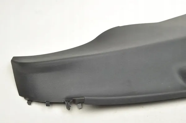 OEM 571867766 C-stolpskydd bak höger - Begagnad image 10