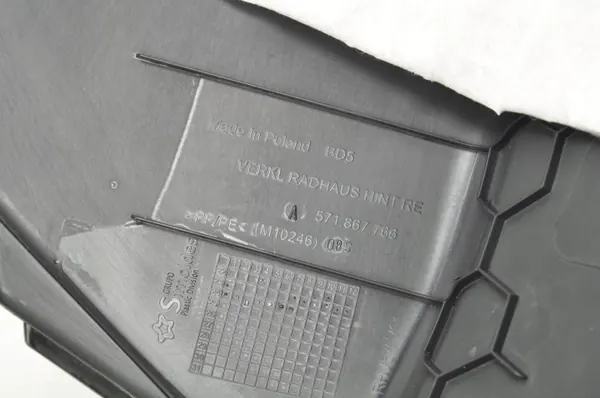 OEM 571867766 C-stolpskydd bak höger - Begagnad image 5