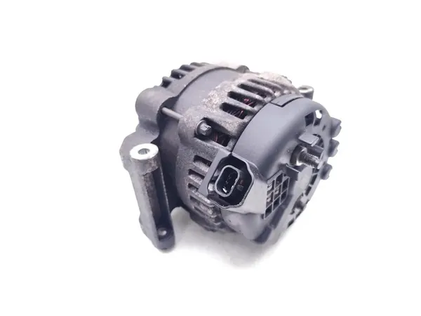 Vauxhall Insignia Alternator 1.6 CDTI 13586367 image 4