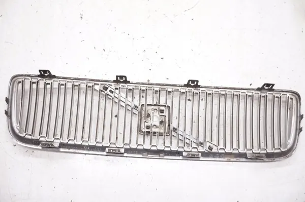 Volvo V70 II frontgrill OEM 08693346 - Begagnad image 5